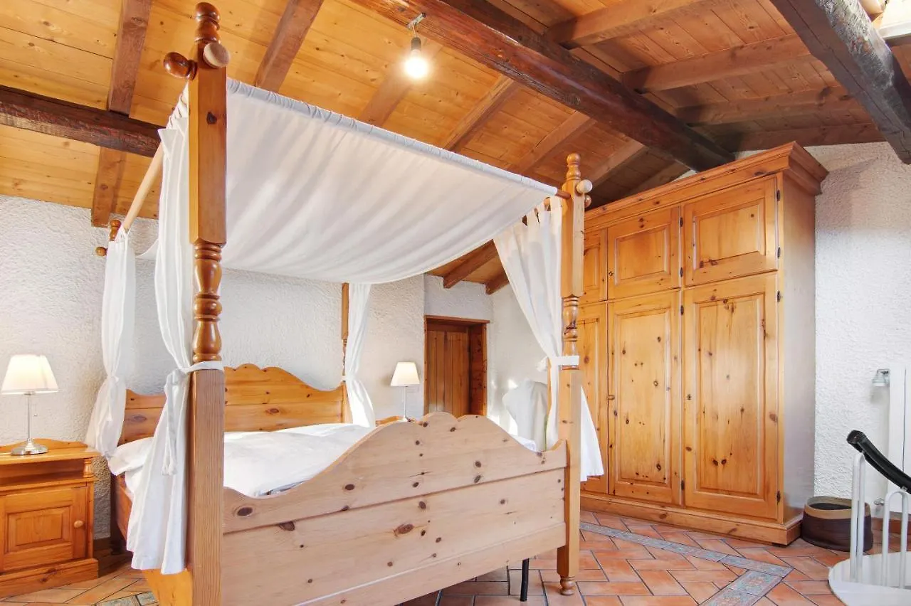 Stone House Of The Year 1500 Villa Moltrasio Italy